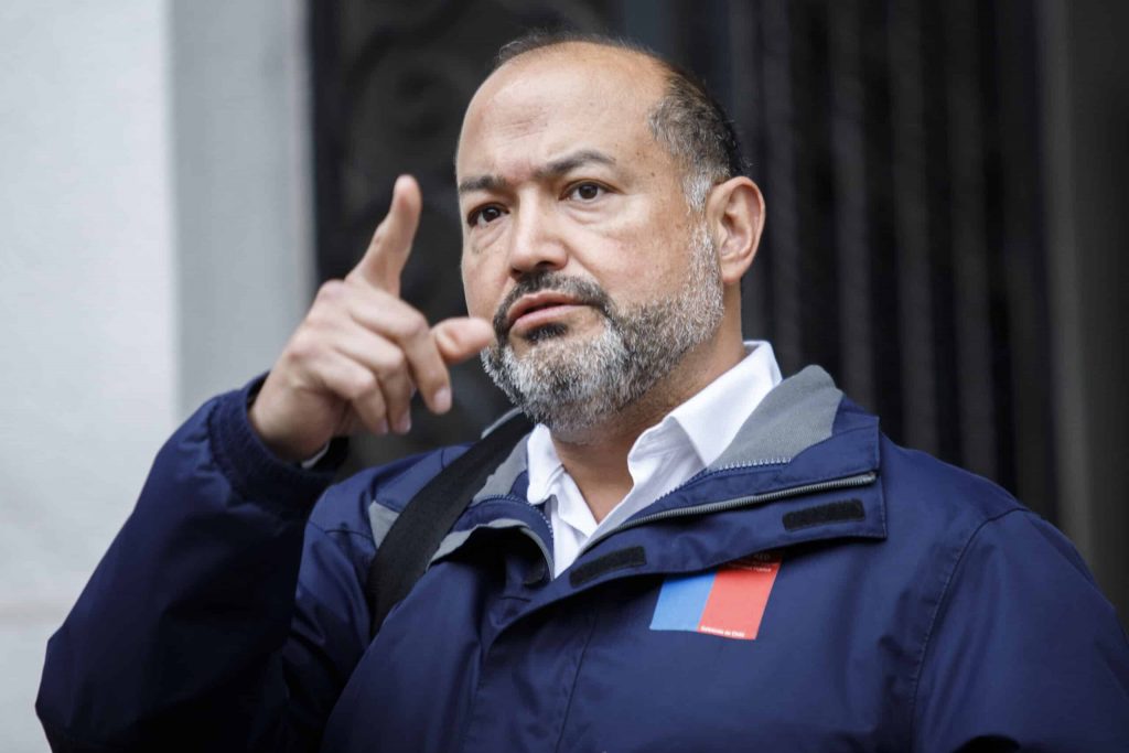 Director de Senapred por pancarta de Ripamonti: “Las leyes siempre son una herramienta importante”