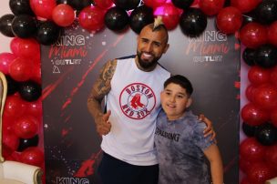 Arturo Vidal inaugurará su nueva tienda este fin de semana: Promete un regalo por compras sobre $50 mil