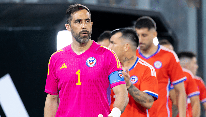 En España aseguran que Claudio Bravo podría regresar a Colo-Colo: “Aparece como una posibilidad real”