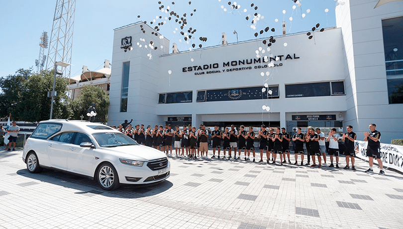 Plantel de Colo-Colo realizó un emotivo homenaje a Jorge Toro en el Estadio Monumental