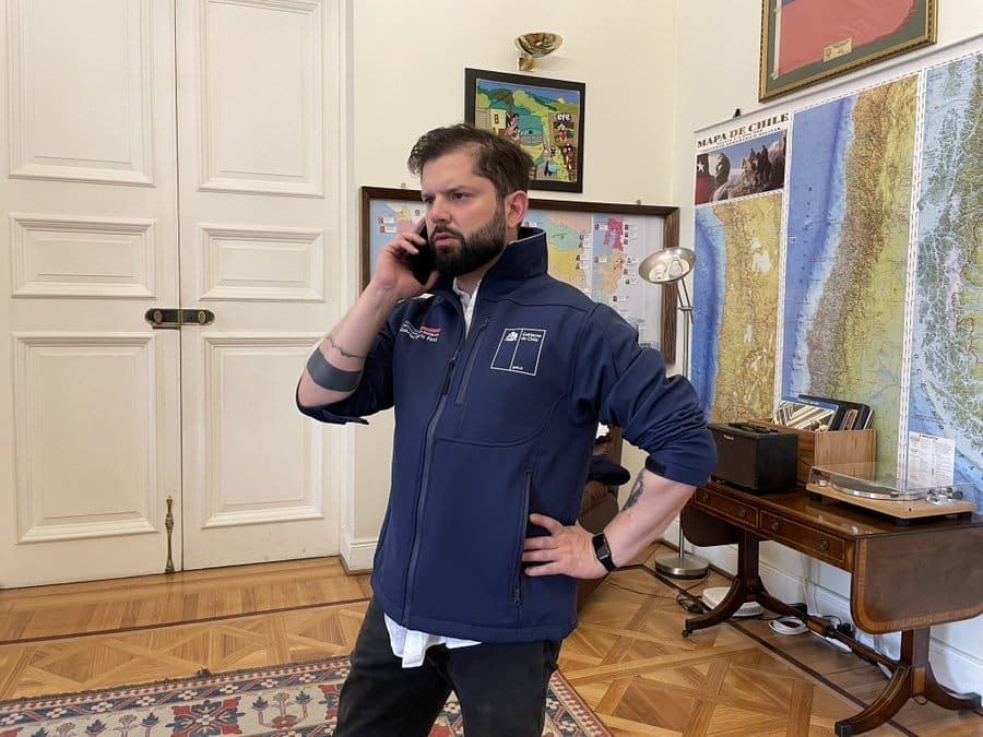 Presidente Boric envía mensaje en medio de emergencia por incendios: “No los dejaremos solos”