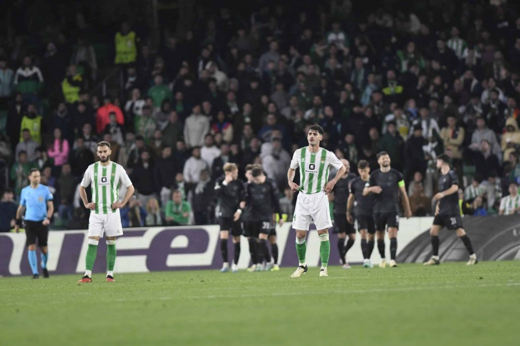 Batacazo: Betis de Manuel Pellegrini pierde en casa ante Dinamo Zagreb en la ida de Conference League