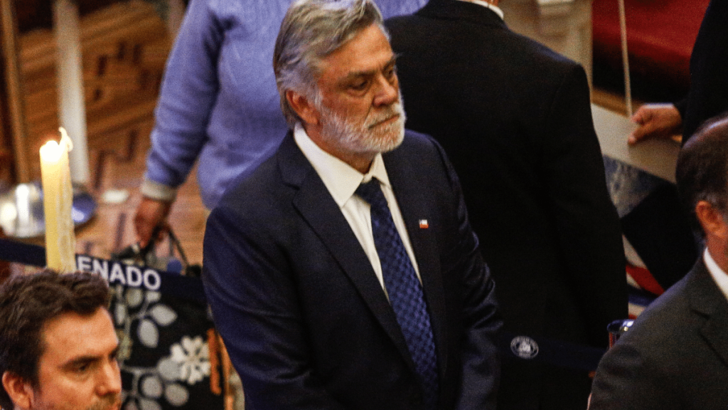Longueira y masiva despedida a Sebastián Piñera: “Aquí se está agradeciendo ese liderazgo del expresidente”