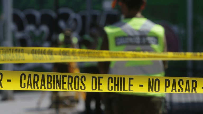 Tránsito suspendido en Pudahuel: procedimiento policial deja un delincuente muerto y tres detenidos