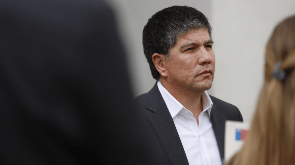 Subsecretario Monsalve valora decisión de la Suprema de no comprar los autos Lexus.