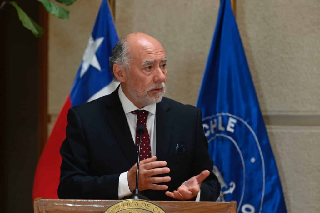 Senador Flores: “No pensemos que el Cosena nos va a resolver los problemas de seguridad”