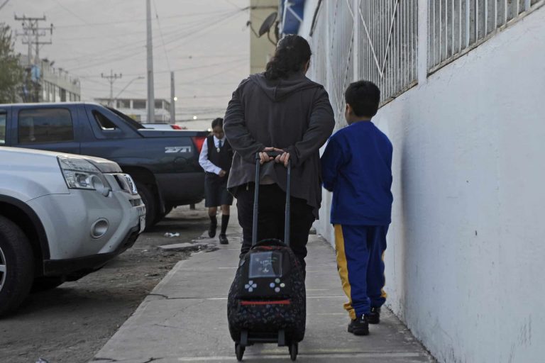 Salud mental en la vuelta a clases: cuándo preocuparse si tu hijo está irritable, cansado o ansioso