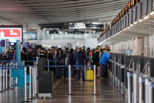 Activan plan en el Aeropuerto de Santiago por Semana Santa: viajarán 262 mil pasajeros