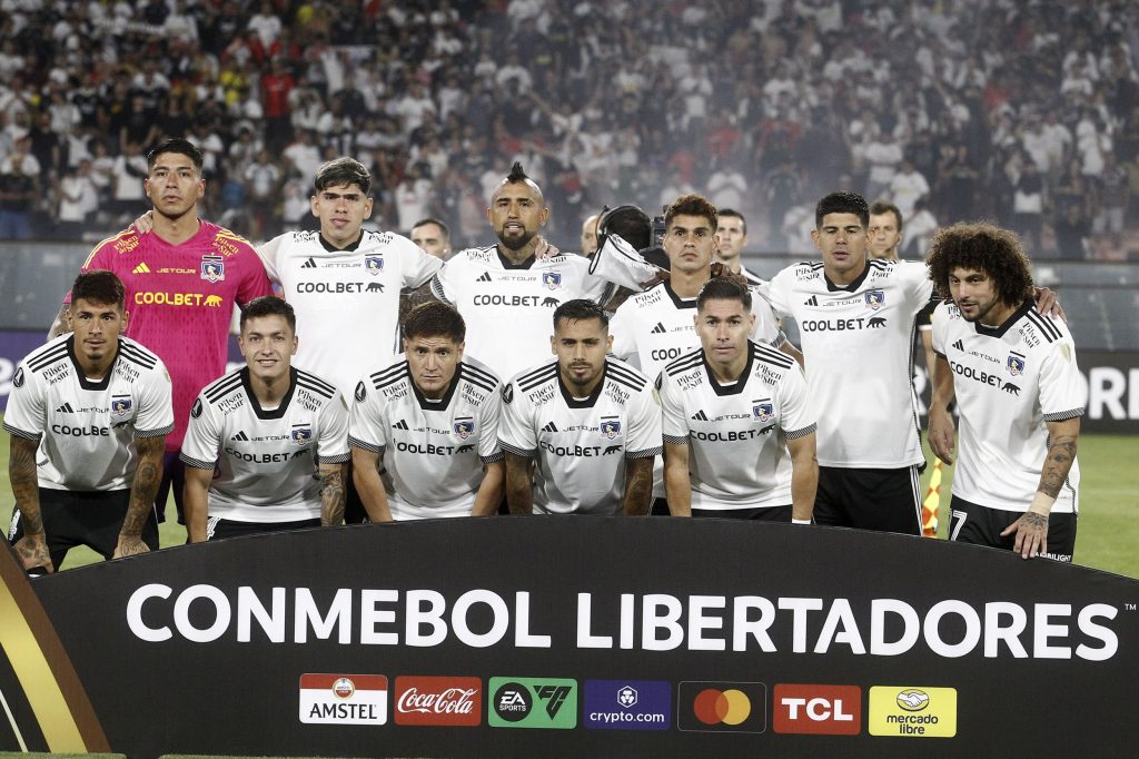 En silencio: jugadores de Colo-Colo no hablaron en Paraguay en protesta con ByN