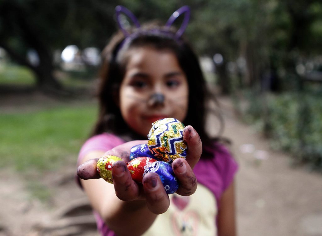 El origen de los “huevitos de chocolate” en Semana Santa