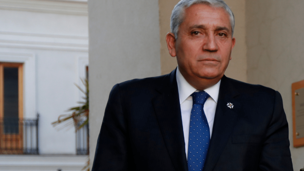Director de la PDI instruirá sumario por la hoja de vida perdida de Héctor Espinoza.