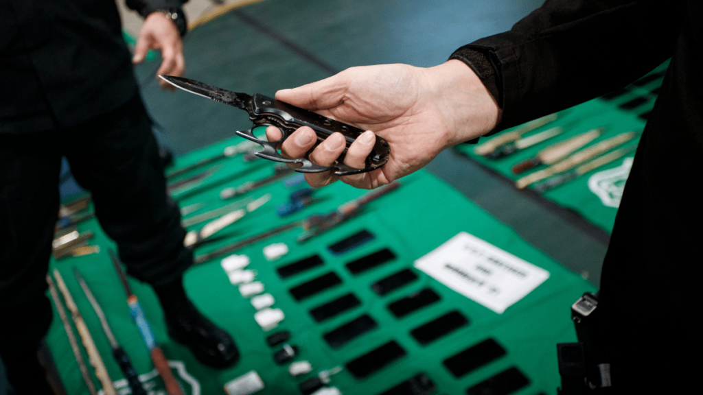 Senado aprueba proyecto contra 