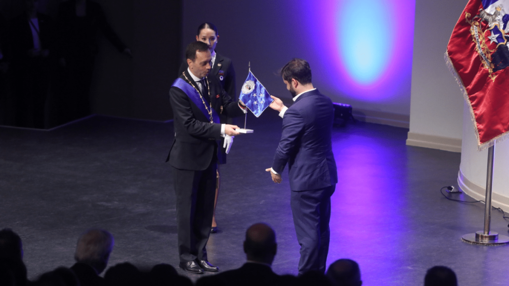 Ceremonia de investidura del nuevo director de la Policía de Investigaciones (PDI), Eduardo Cerna.