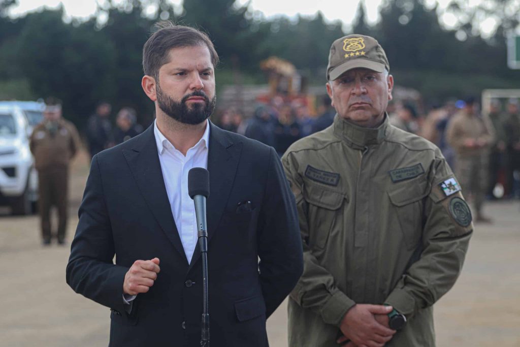 Boric: “Atentar contra Carabineros es atentar contra la patria entera”