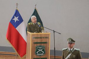 General Yáñez en homenaje a mártires de Carabineros: 