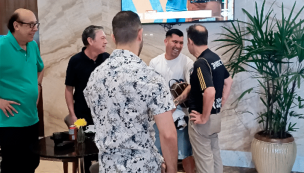 Visita de lujo: Gary Medel llegó a la concentración de Colo-Colo en Brasil