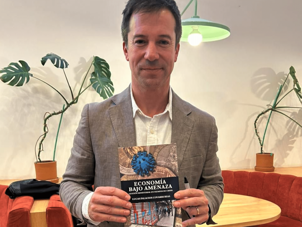 Lucas Palacios aborda el desafío de superar el Covid-19 en su nuevo libro “Economía Bajo Amenaza”: “Refleja un período muy complejo en la historia de Chile”