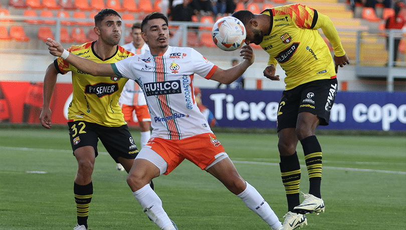 Cobresal rescata un agónico empate ante Barcelona en su debut en la Copa Libertadores