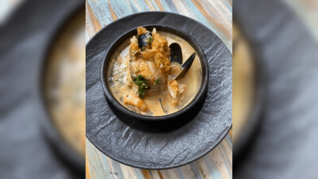 Día de la Cocina Chilena El próximo 15 de abril se celebra el Día de la Cocina Chilena, una ocasión especial para reconocer y celebrar la rica historia gastronómica nacional.