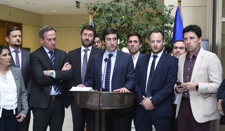 Diputados UDI reiteran solicitud de renuncia de ministro Cataldo tras polémica con sistema de ingreso a colegios