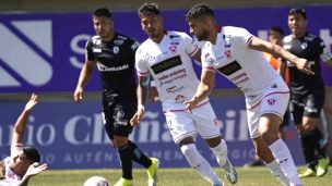 Tropieza uno de los líderes: Deportes Copiapó golea a Iquique e ilusiona a la U en la cima