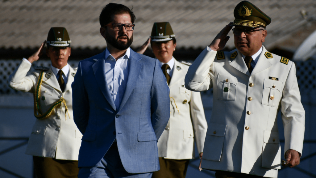 Boric Presidente Boric respalda al general Yáñez.