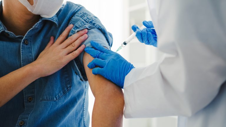 Solo 42% de niños de 1 año está vacunado: Consejo Médico alerta por baja inmunización infantil