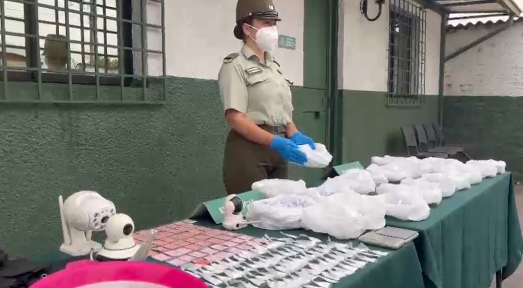 Carabineros detiene a banda de narcotraficantes en La Granja