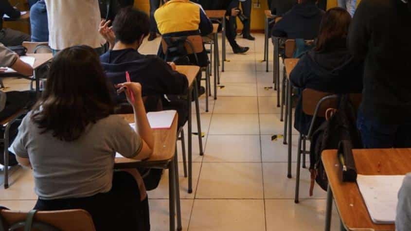 Aumento de agresiones en colegios del país genera debate sobre la Ley de Convivencia Escolar