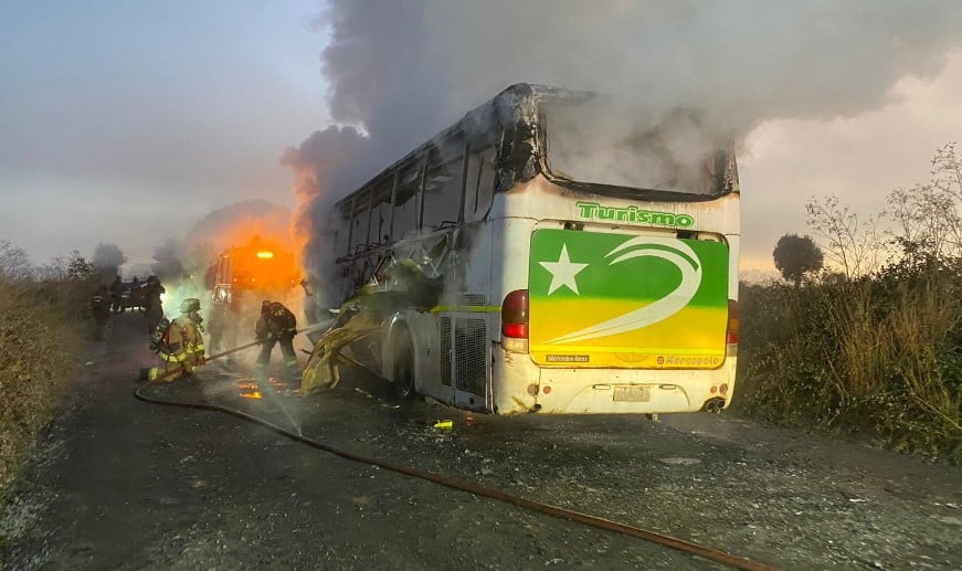 Queman bus que trasladaba trabajadores agrícolas en La Araucanía
