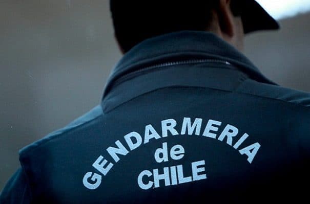 Gendarmería defiende funcionamiento de inhibidores de señal en cárceles tras informe de Contraloría