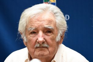 Pepe Mujica descartó tratar su cáncer en el exterior: 