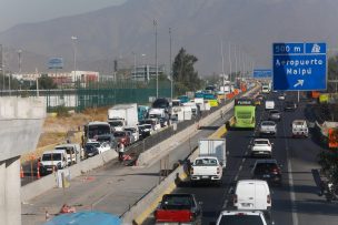 Choque en Ruta 68: Congestión y pista cortada en dirección a Santiago