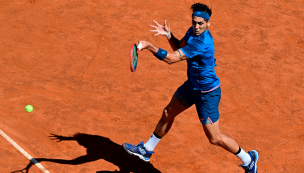 Alejandro Tabilo se enreda en la arcilla y queda eliminado en primera ronda de Roland Garros