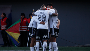 Colo-Colo golea a Audax Italiano y recupera terreno en el torneo