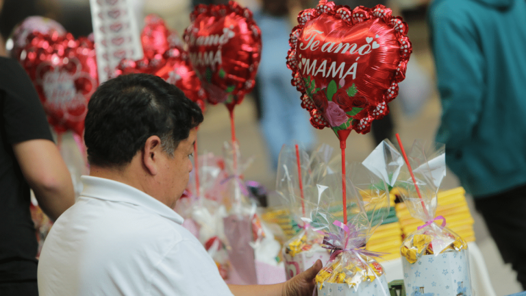 Día de la Madre 2026: así funcionará el comercio y los principales malls este domingo