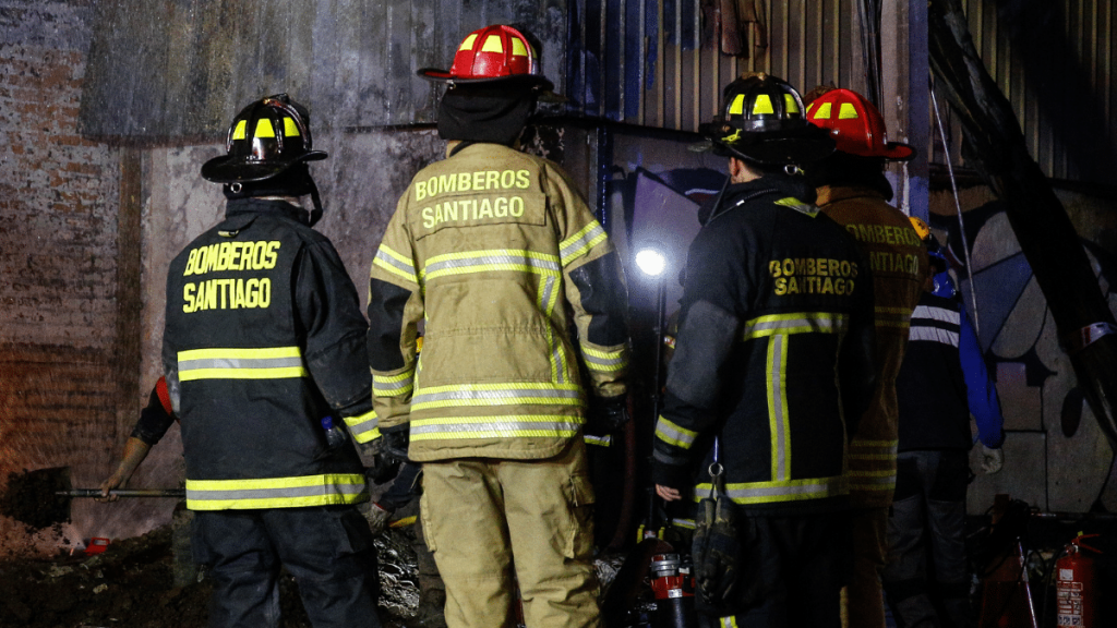 Fuga de gas provocó gran incendio en Cerrillos.