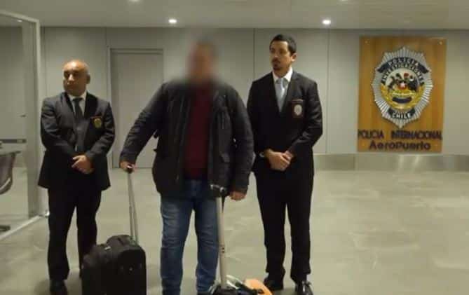 Interpol Chile extraditó a España al “estafador de la bachata”
