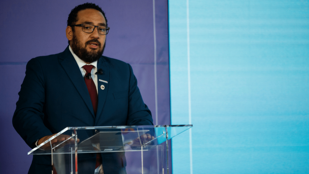 CAE Ministro de Educación, Nicolás cataldo, anunció que presentarán proyecto en septiembre para condonar el CAE.
