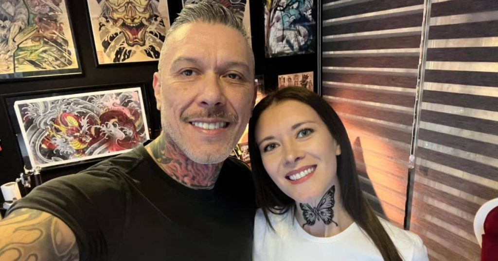 Carla Jara y la verdad detrás de su impactante tatuaje en el cuello