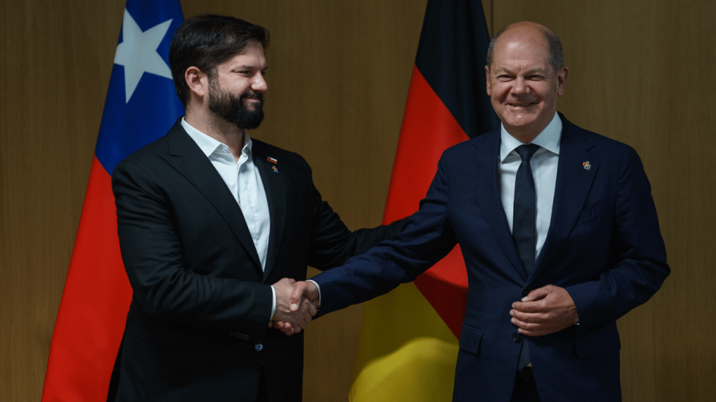Boric Presidente Gabriel Boric y el Canciller de Alemania, Olaf Schols.