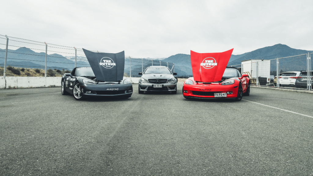 The OutRun: El evento que reúne a los autos de lujo vuelve a Chile.