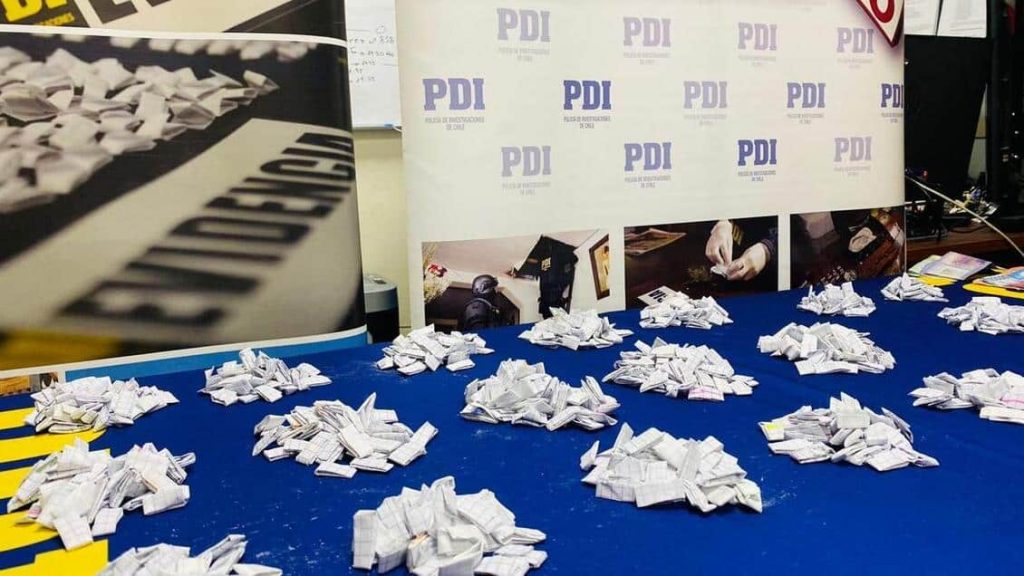 Madre de niña de 3 años que trasladaba droga en su mochila quedó en prisión preventiva