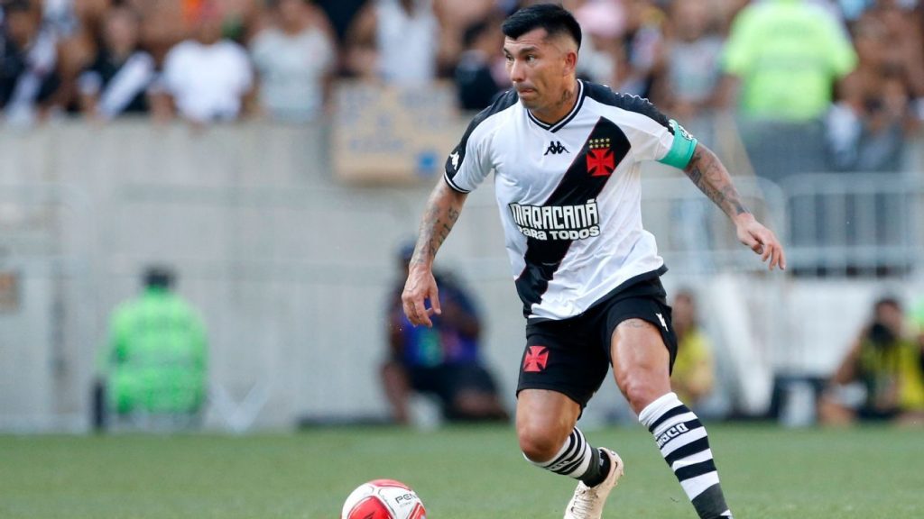 “Es un líder”: DT de Vasco explica la situación de Gary Medel en el club