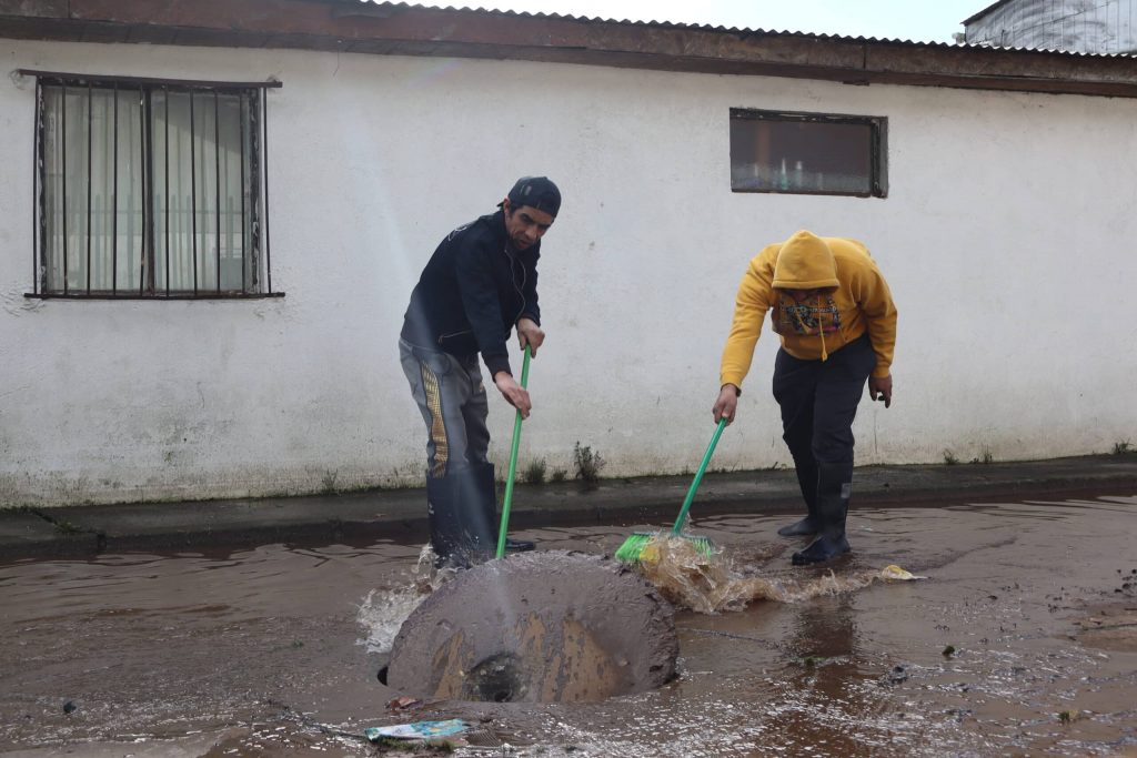 Sistema frontal en el Biobío: Más de 150 viviendas dañadas y 138 mil clientes sin electricidad