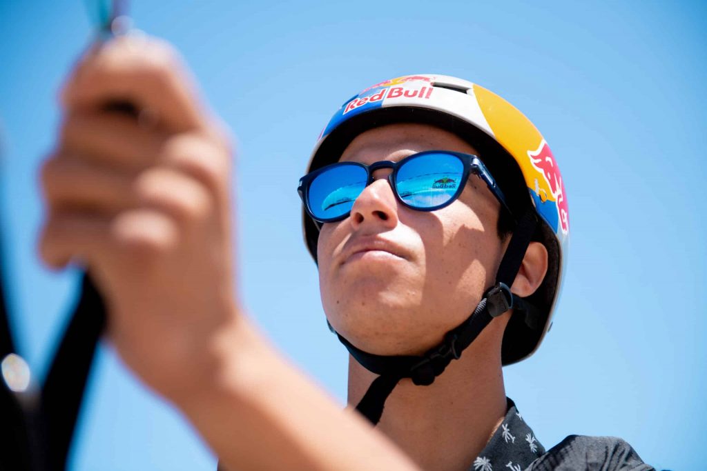 Víctor “Bicho” Carrera se subió al podio en la primera fecha del mundial  de parapente acrobático