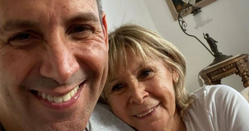 Pato Sotomayor recuerda a su madre con emotivo mensaje a un mes de su muerte: “Te extraño”