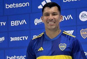 Gary Medel en su presentación en Boca: 