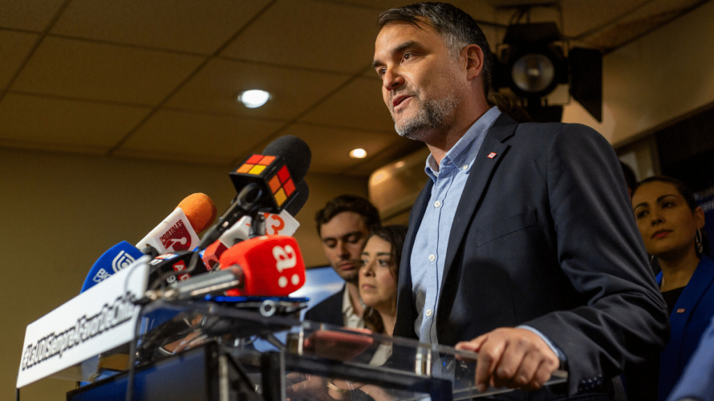 “Es falso”: Macaya responde acusación de Tohá sobre “resistencia” de la UDI por secreto bancario