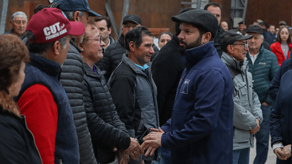 Presidente Boric detalla apoyo para agricultores de Arauco: “Esta es una primera ayuda en esta situación crítica”